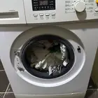 اجهزة البيع غسالة ومكنسة كهرباء