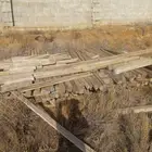 اخشاب بناء الواح ومرابيع طويلة وقصيرة