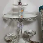 طاولة متعددة الطبقات