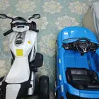دباب وسيارة بالشاحنة محول