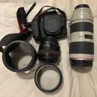 كاميرا كانون 70D مع عدستين الاول 70 200mm والثاني 50mm
