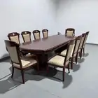 طاولة طعام