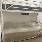 سرير دورين نظيف وشبه جديد