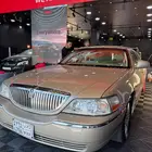للبيع لينكولن تاون كار نظيف بدي بلد 2009