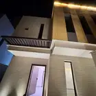 للايجار دور ارضي مع حوش ف جدة حي الرحمانيه
