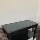 طاولات خشب مع زجاج