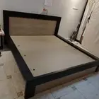 سرير مستعمل من هوم سنتر