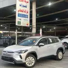 تويوتا كورولا كروس 2025 XLE هايبرد نص فل فضي