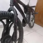 سي ل للبيع.
