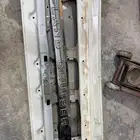 باب شنطة تحت لاندكروزر 2012 وكالة