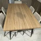 طاولة طعام