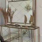 طاولة طعام وبوفية