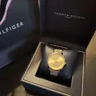 ساعة نسائية تومي هيلفيغر  جديدة