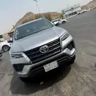 فورتشنر 2023 ستة سلندر vx دبل