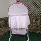 سرير اطفال