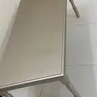 طاولات مستخدمه