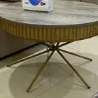 طاوله مع طوائل خدمه اربعه