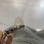 ساعة للبيع