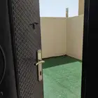 فرشة نجيلة صناعي للبيع بحالة ممتازة