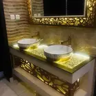 مغسلة ديكور خشبيه مع إضاءة