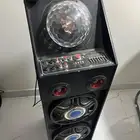 سماعات مكبر صوت حجم كبير