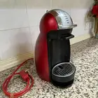 ماكينة تحضير القهوة جينيو 2 حمراء من نسكافية دولتشي غوستو