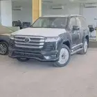 لاندكروزر جي اكس ار GXR L5 بنزين أسود خليحي 2024 لدى الحسن