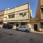 للبيع عمارة في حي اليمامة مساحة 225 متر