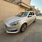 فورد اسكورت