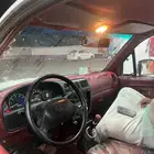 يبانيه عليه مكينة لكزس
