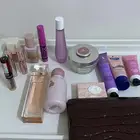عطورات وميك اب
