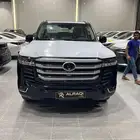 تويوتا لاندكروزر GXR L4 2025 بنزين عبداللطيف جميل