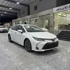 تويوتا كورلا فتحه 2000 cc ابيض موديل 2025