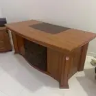 مكتب رسمي شبه جديد