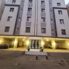 شقة جديدة 5 غرف بمساحه كبيرة للإيجار حي التيسير- عوائل فقط
