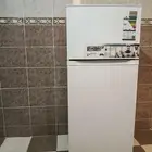 ثلاجة نظيفة للبيع