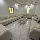 كنب وطاولات