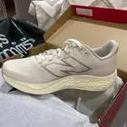 حذاء رياضي نيوبالانس جديده مقاس 37