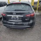 انفنتي QX70 موديل 2014