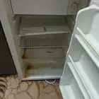 ثلاجة صغيرة