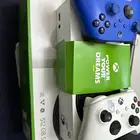 اكس بوكس سيريس اس مع يدين تحكم