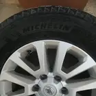 للبيع جنوط مع الكفرات لسيارة برادو تويوتا