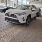 تويوتا راف فور نص فل XLE بنزين سعودي 2025 ابيض