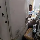 ثلاجة للبيع حجم كبير