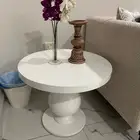 طاولات جانبية لون ابيض