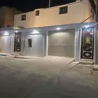 دور مؤسس 3 شقق للبيع في طويق