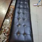 طاولة سفره و كنبتين جلد