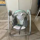 سرير أطفال وكرسي هزاز وكرسي أطفال