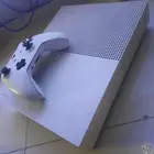 Xbox s ابيض