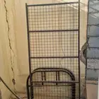سرير حديد نفر نظيف